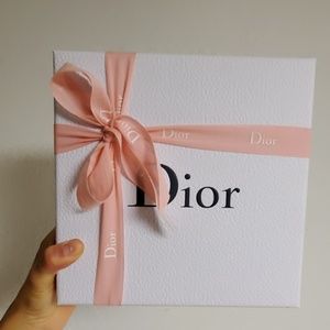 DIOR empty square box.
